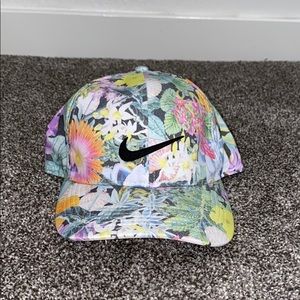 women’s nike hat
